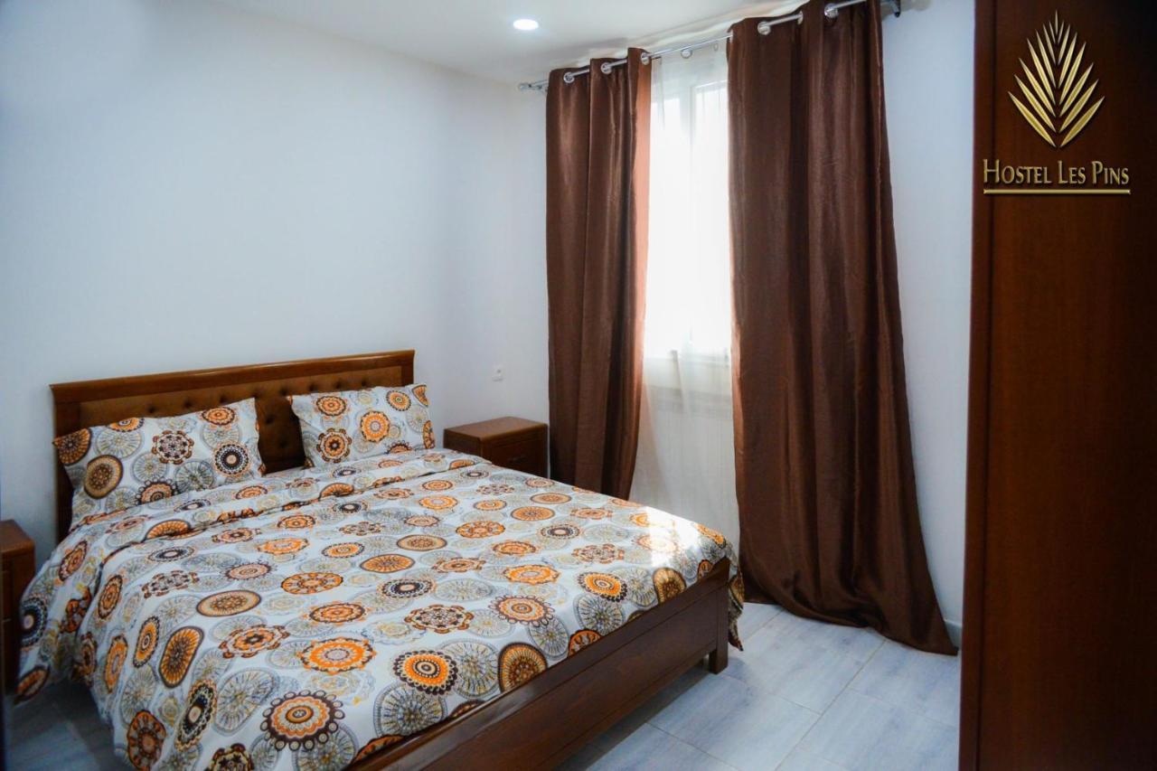 Hostel Les Pins Alger Algiers Exterior foto
